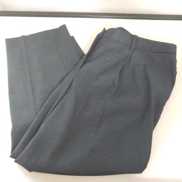 Jones New York Pants - Jones New York Women's Grey Capri Size 18W Plus